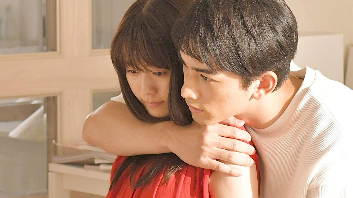 一起走入婚姻的對象往往不是人生的最愛？細數女生感情路上最難忘的4種舊愛