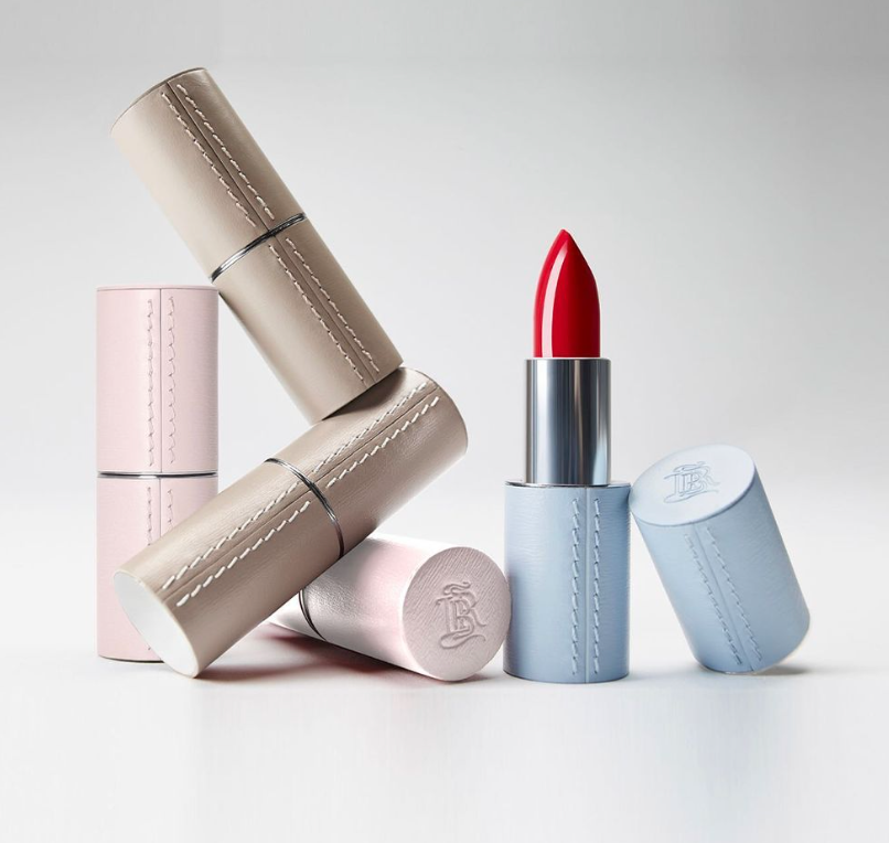 La bouche rouge