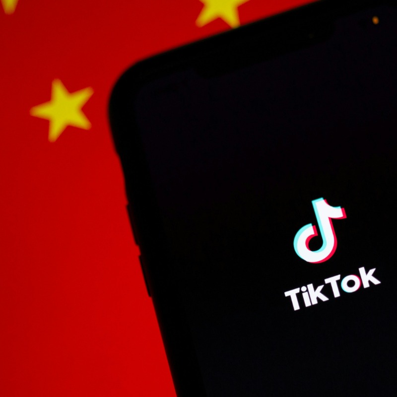 國安局示警「小紅書、抖音等中製APP」抽檢全數違規，恐危及個資風險！