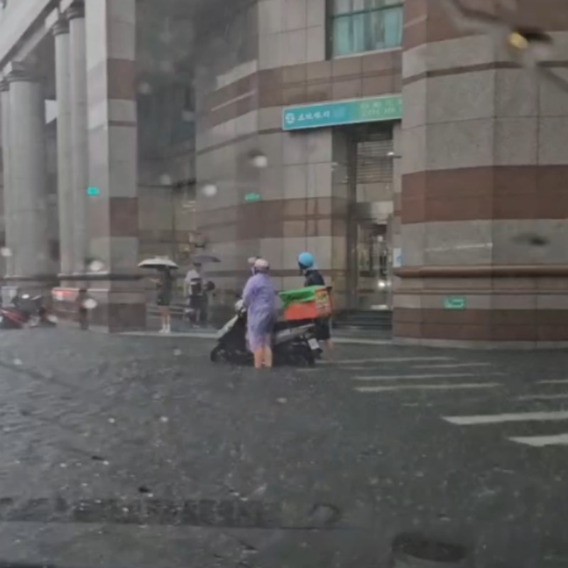 快申請！颱風大豪雨「1縣市」淹水救助金，最高補助1萬