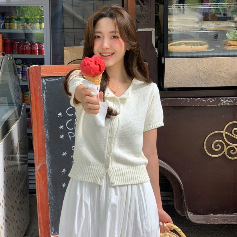 韓國爆紅！淡顏系「白開水」女孩穿搭4大指南！好感度直接拉滿