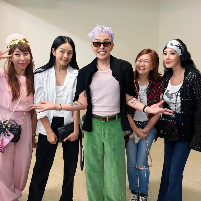 GD牙齒鑲香奈兒！關穎後台近距離直擊！羞喊：完全不敢直視他