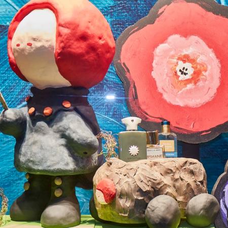 香水夢幻連動！席哈諾把旗艦店變藝術展、嬌蘭蜂印瓶推七夕收藏款