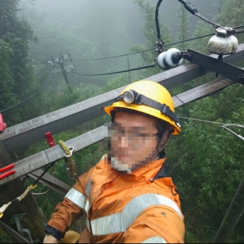 搶修遭電擊！台電員工與死神拔河6天不治，家屬因這事忍痛放手「器捐遺愛人間」
