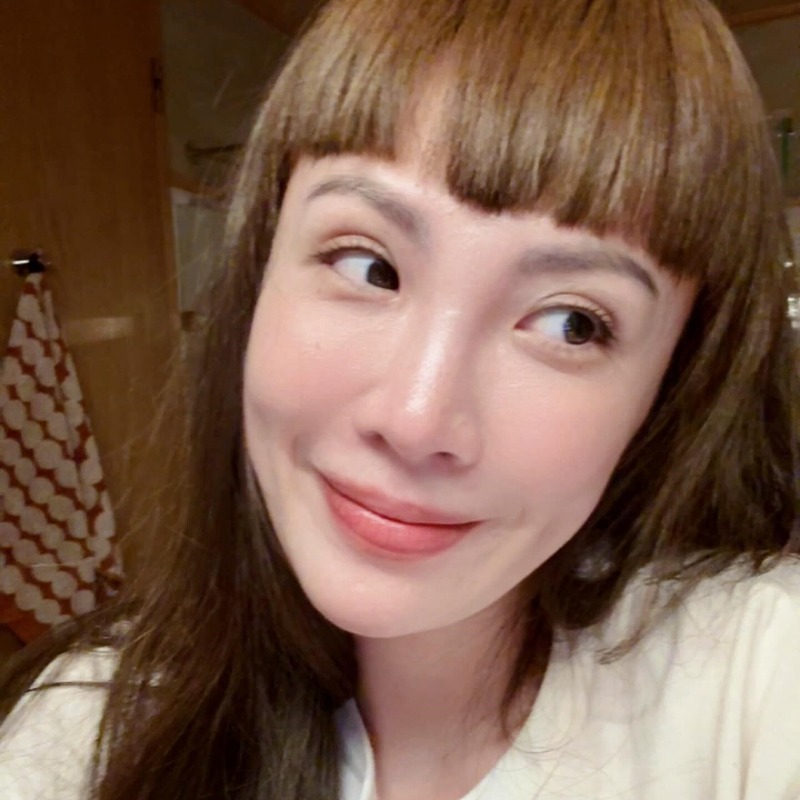 認愛小21歲男友！魏如萱陷三角疑雲，突鬆口吐心聲「明明還不太認識」：我就要愛他