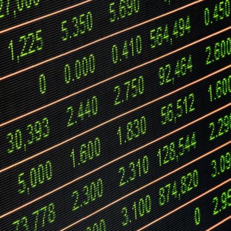 高股息沒了？00919、0056配息變少還能買嗎？金管會「ETF新規」