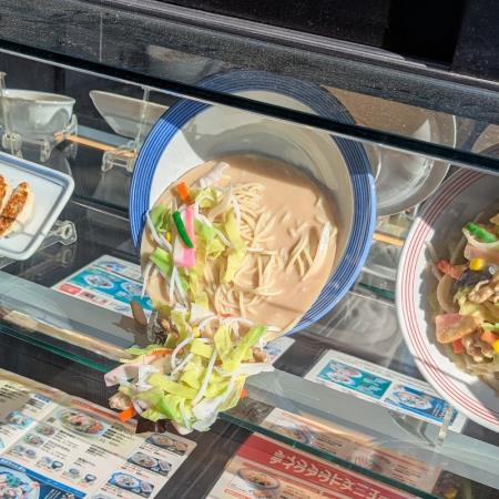 日本陷百年罕見酷暑，料理模型都融化！全國刷新歷史高溫