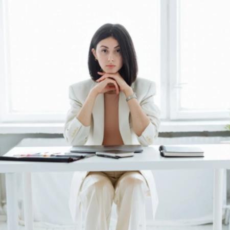 想換工作快看！女性做哪一行最賺？「3個行業」薪水最高