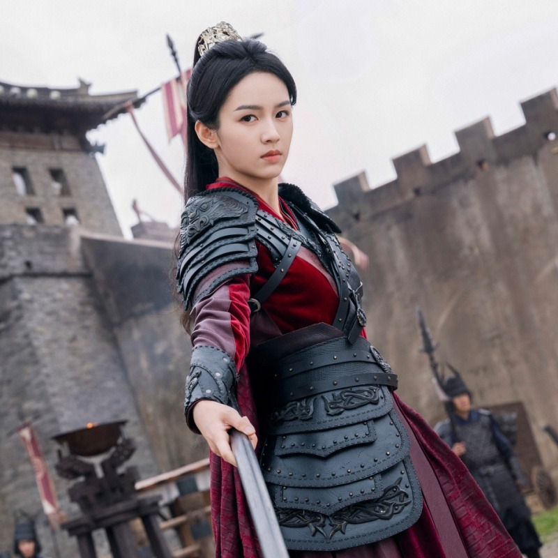 15部陸劇最颯爽女將軍！周也《錦月如歌》重生之女將星、李沁《一笑隨歌》紅衣女射手