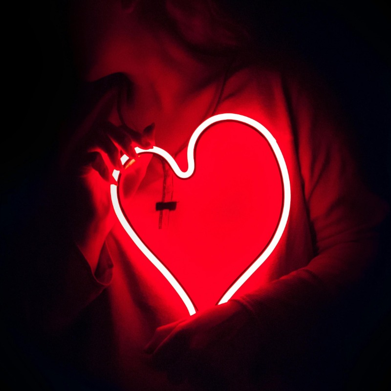 走沒幾步就喘？醫師警告：這可能不是體力差，而是「心臟衰竭」！