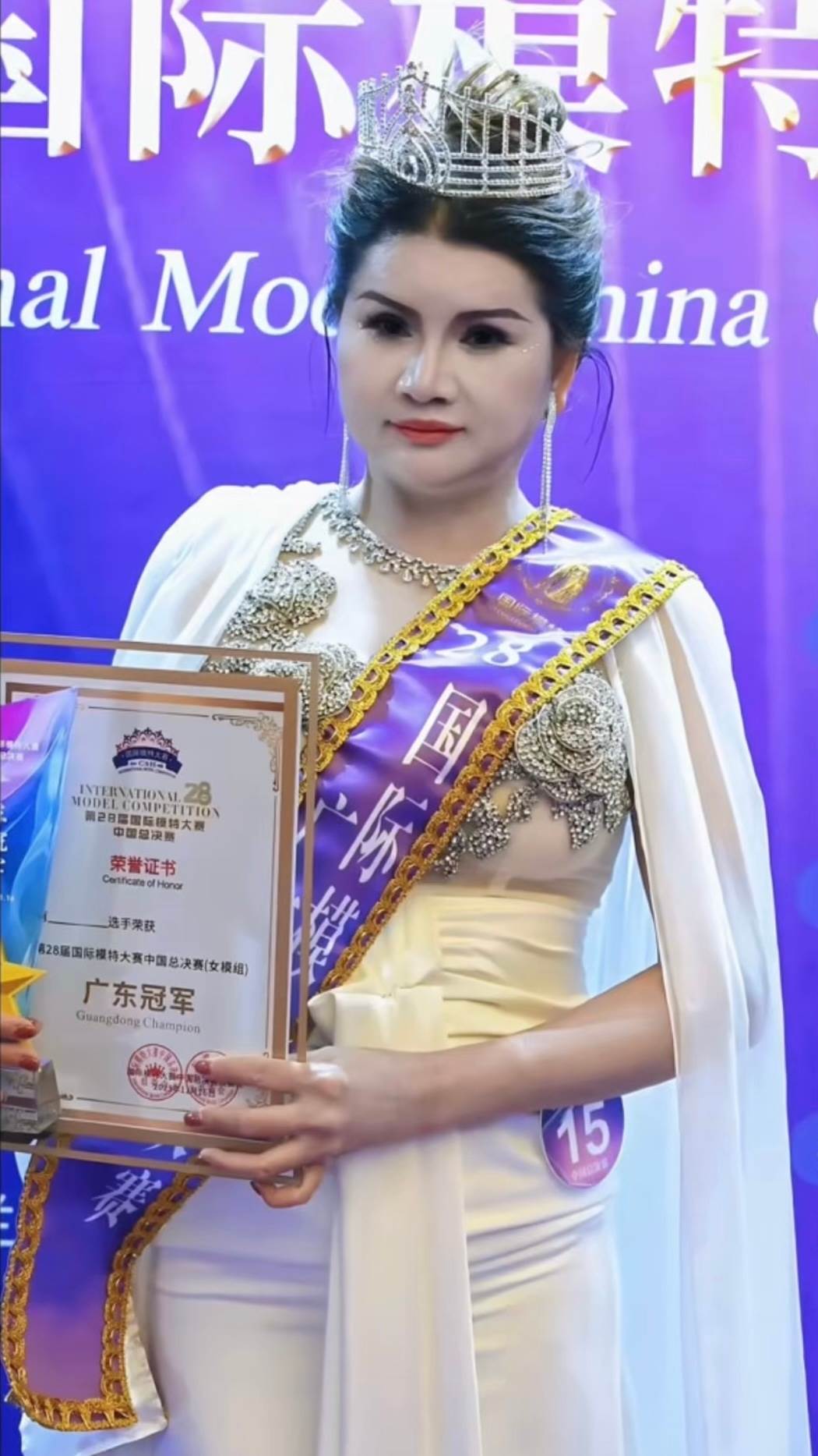 7a722219gy1i7fjbikj6bj20t61fvtj3