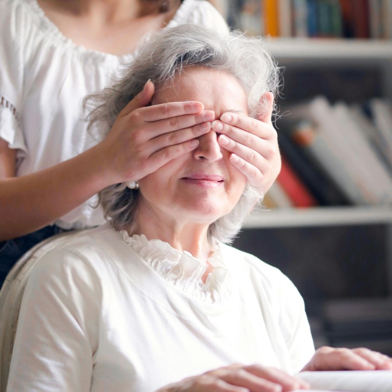 比健忘更早出現？「6種行為改變」可能是失智症前兆：醫曝預防方法