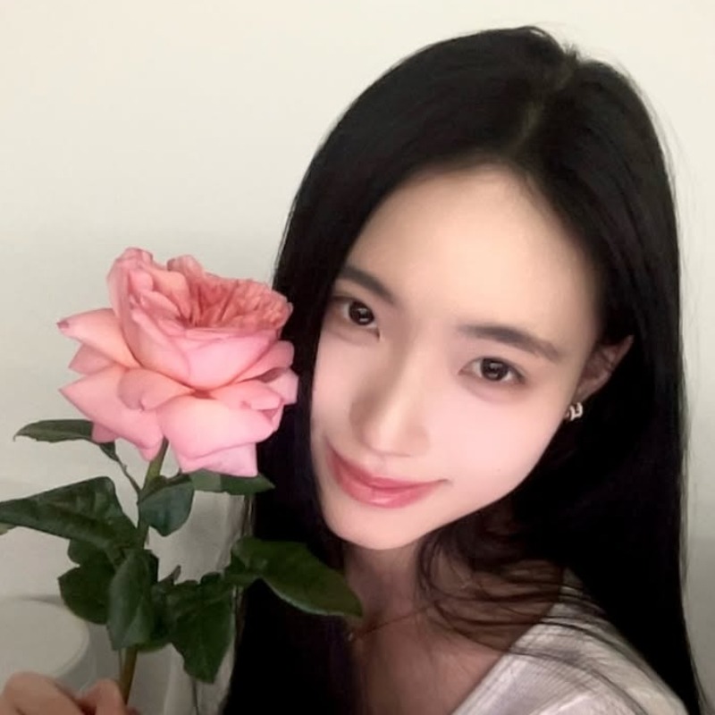 Lily男朋友曝光？公開「帥氣投籃照」疑官宣認愛