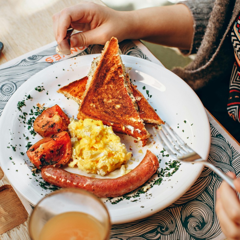 台灣人「吃飯1習慣」引共鳴！網秒懂曝實話：極度不自在
