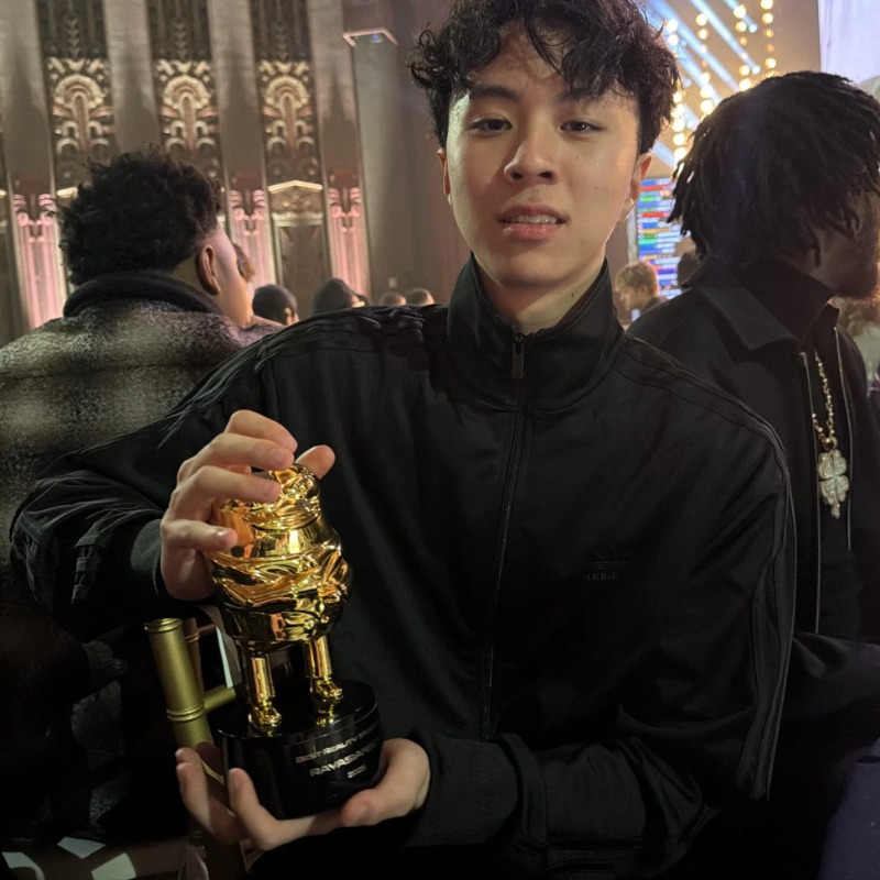 Ray 衝上全球舞台！奪「最佳實境直播主」直播再喊：台灣是我的靠山