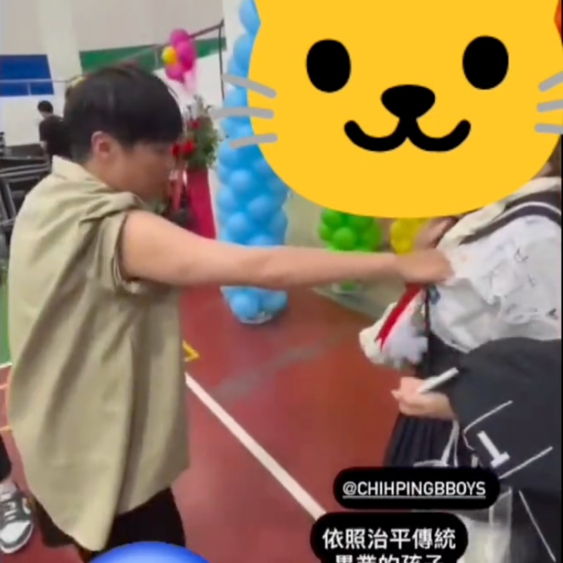 王ADEN事件案外案！治平高中街舞老師扯女學生胸章硬凹「是傳統」