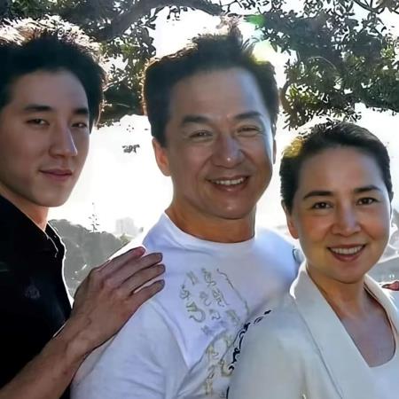 成龍首談教子失誤！曾把房祖名甩飛3、4公尺遠，嘆：現在已經沒聯絡了