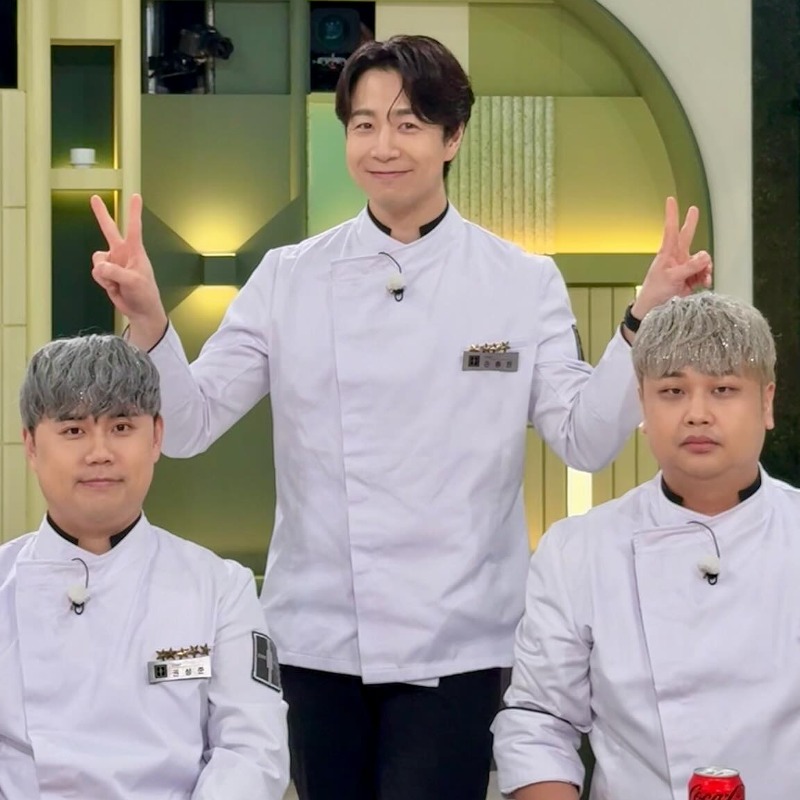 《黑白大廚2》料理狂人下跪孫鍾元！「拜託了冰箱參賽主廚」公審評審引爆笑