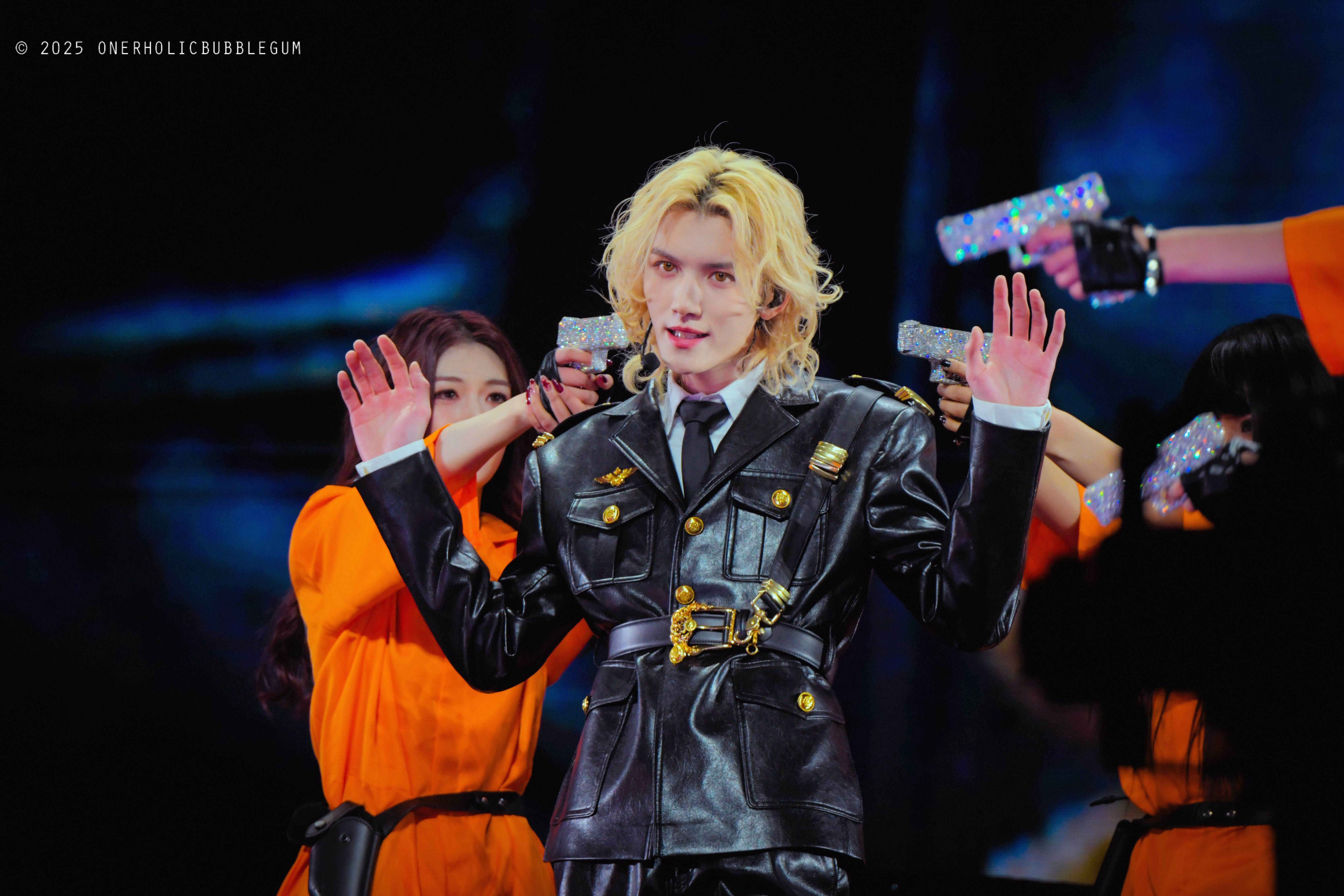 0077PCttgy1i8tbbtiufyj355u3fwkjq (1)