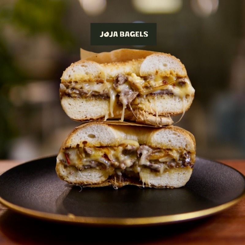 網美貝果店翻車！DOUBLEO’S BAGELS遭控訴「盜用照片」，國外名店怒揭圖開嗆