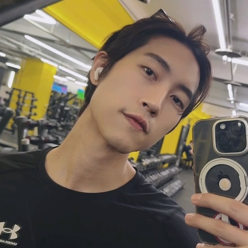 范姜彥豐遭爆愛打德州撲克！同場玩家：一場輸贏上萬，婚姻風暴現況曝