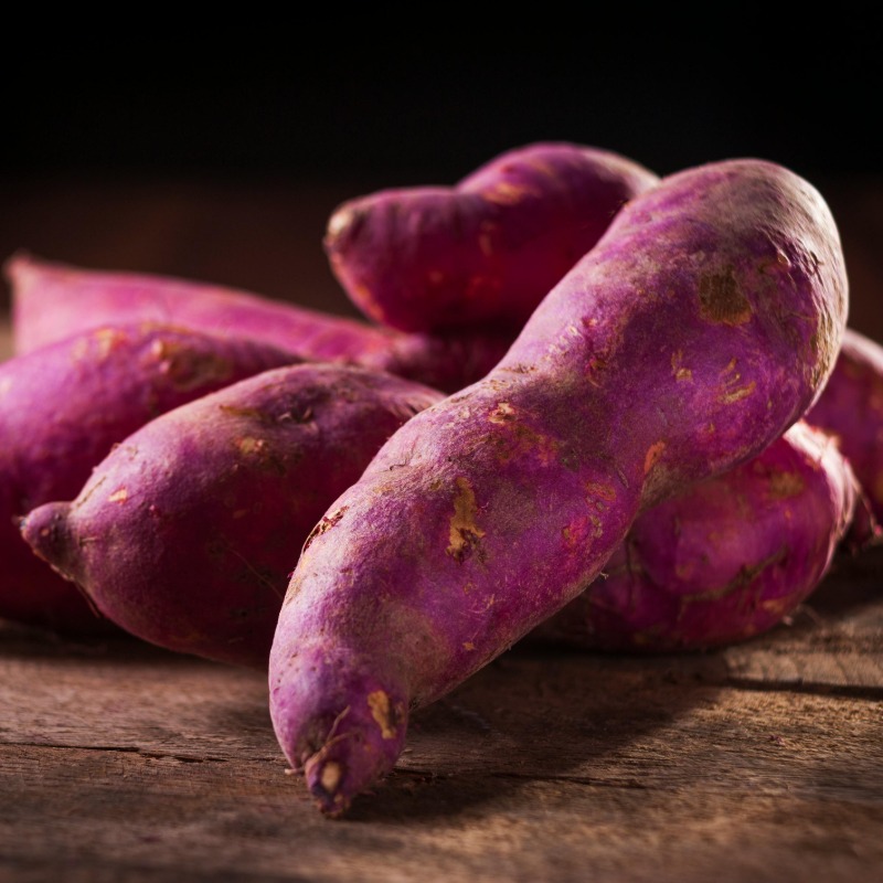 出口當入口？成都61歲翁肛門塞「17公分地瓜」卡直腸，醫師無奈開腹救命