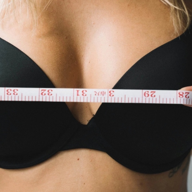 5歲女童胸部隆起？醫師提醒：「這些生活習慣」恐導致性早熟