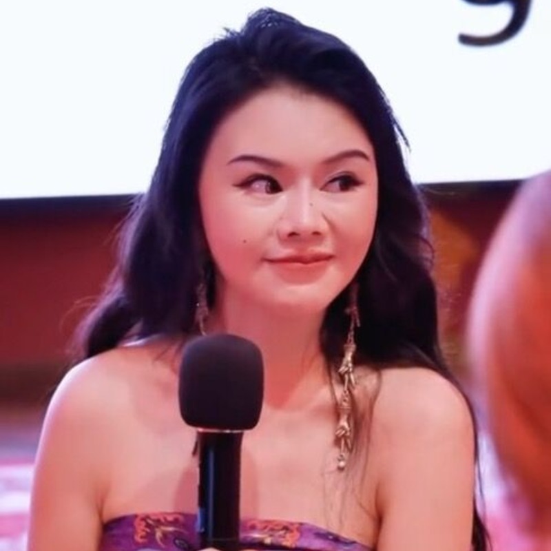 眼神給出去、身體成X型！「靈動老師」周媛帳號遭封殺，激戰教學片無碼外流