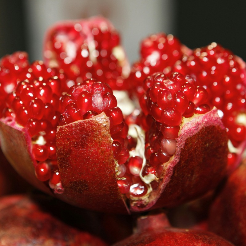 抗發炎、助順暢還能解毒？紅石榴6大功效一次看，營養師：愛吃花生要多吃！