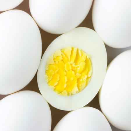 吃蛋要不要挖蛋黃？實測一週吃12顆蛋，結果驚人