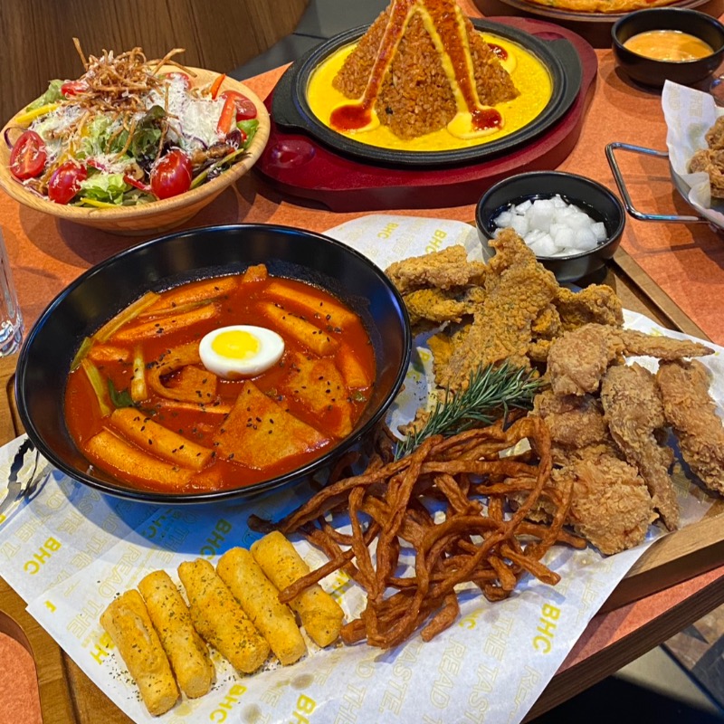 7家新店開幕亮點！BHC炸雞插旗信義區、森林系老宅甜點超犯規