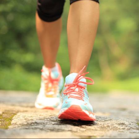 走路也能賺錢?她靠「1方法」打造副業,每月多賺5萬