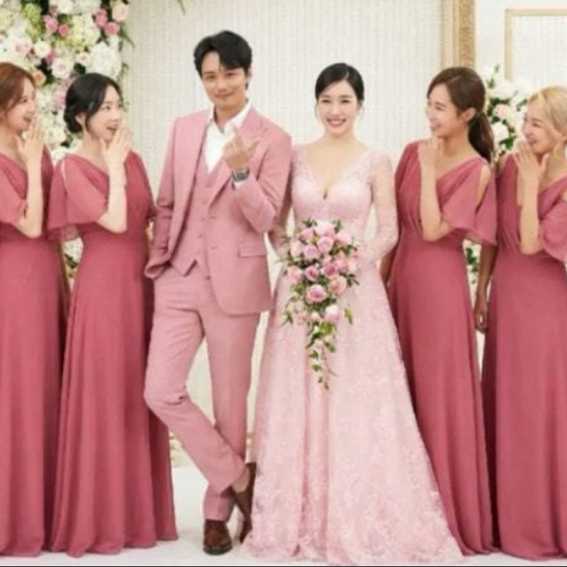 Tiffany結婚「少時伴娘婚紗照是假的」？官宣後發IG甜照，卻不見卞約漢！