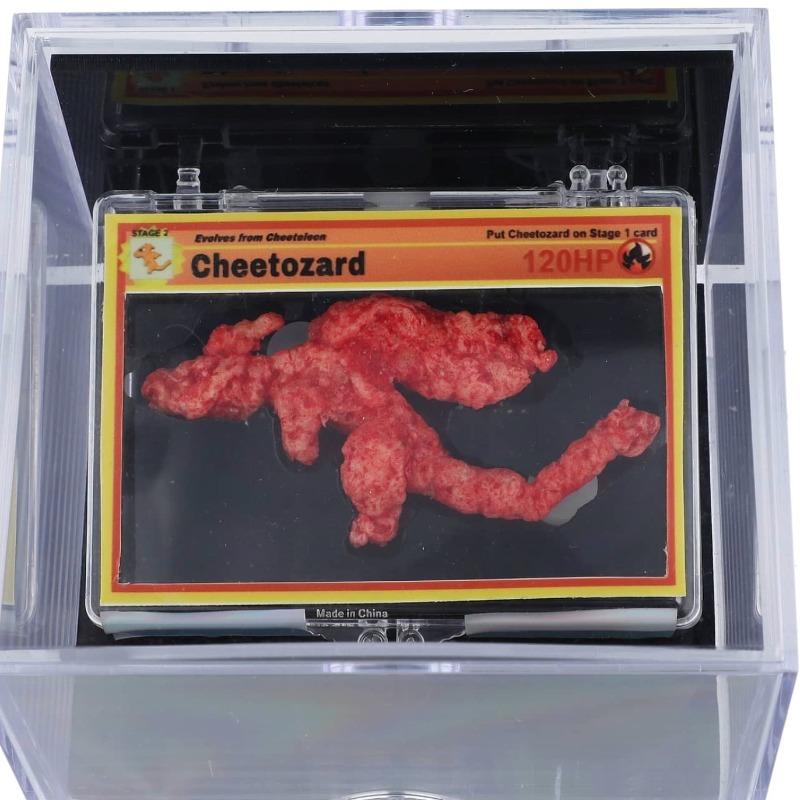 因神似《寶可夢》噴火龍「一根奇多」賣破8萬美元！Cheetozard寫下金氏世界紀錄