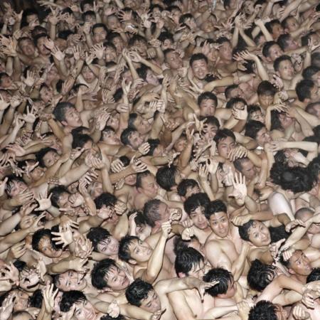 萬名猛男裸身互撞！日本「裸體節」爆6人送醫，500年祭典恐面臨停辦危機