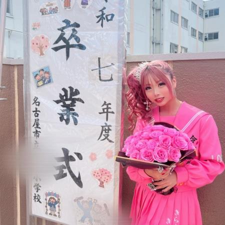 12歲卻像30歲？日本「小學生」畢業照震撼全網，網友看傻：以為是家長