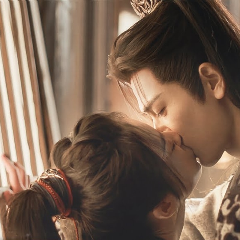 解密《逐玉》5個心動瞬間！張凌赫虐吻田曦薇：浴池圓房藏太極圖