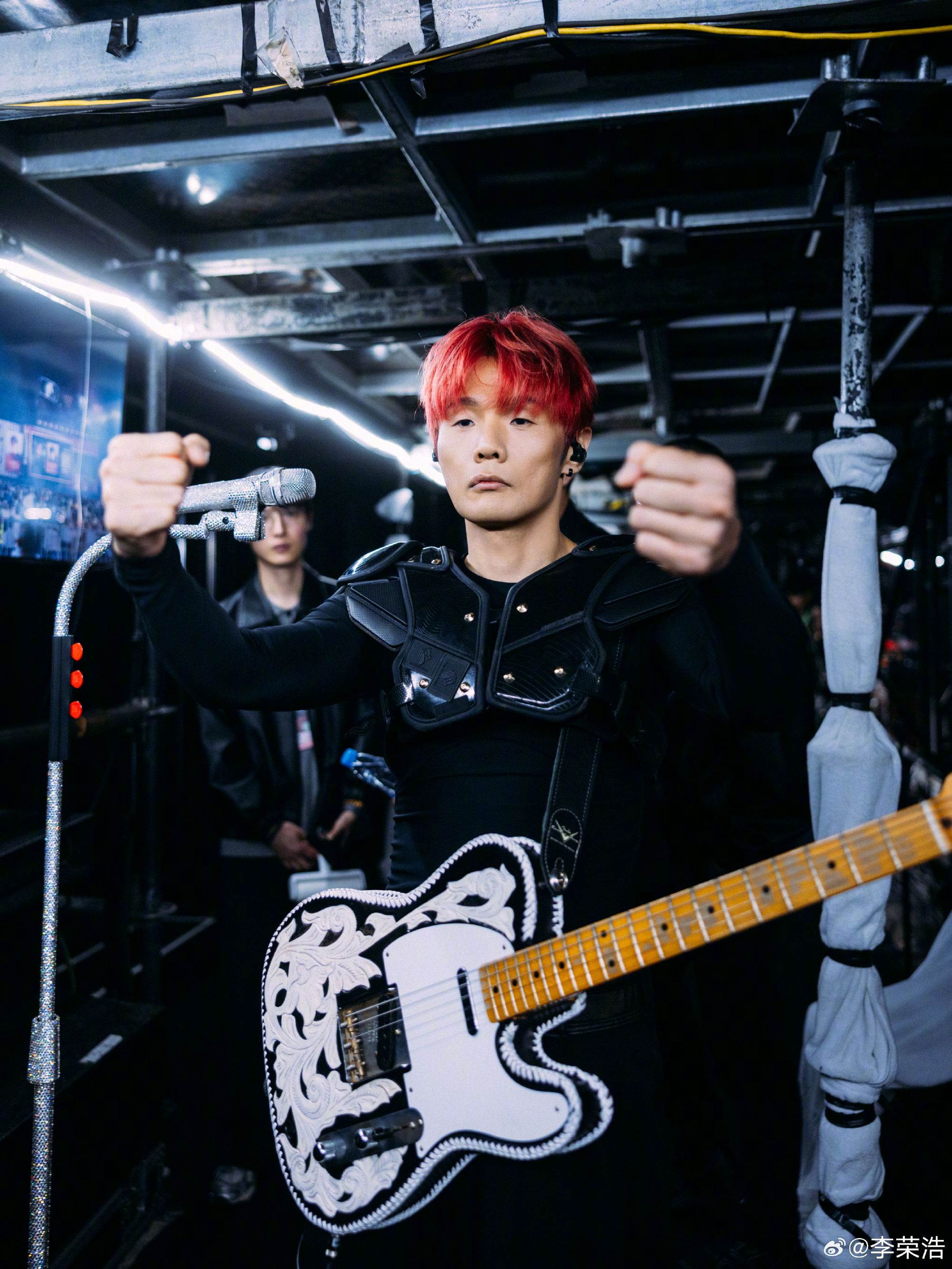 001TGRyRly1i8xwpj7wlzj647s5m81l002