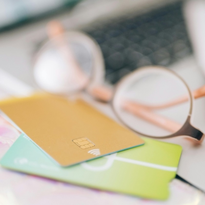 不能無腦刷了！3家銀行「信用卡權益修改」新制7/1上路