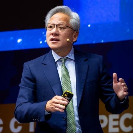 企業搶AI人才，加薪9%起跳！黃仁勳點名「這類人」最容易被淘汰