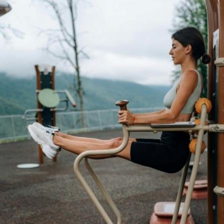 在健身房練到不小心性高潮？約10%女性都遇過，這動作最容易觸發