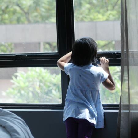 以為女兒叛逆不想見面！6歲女童遭舅舅虐殺「灌水泥封屍」，親媽被騙18年