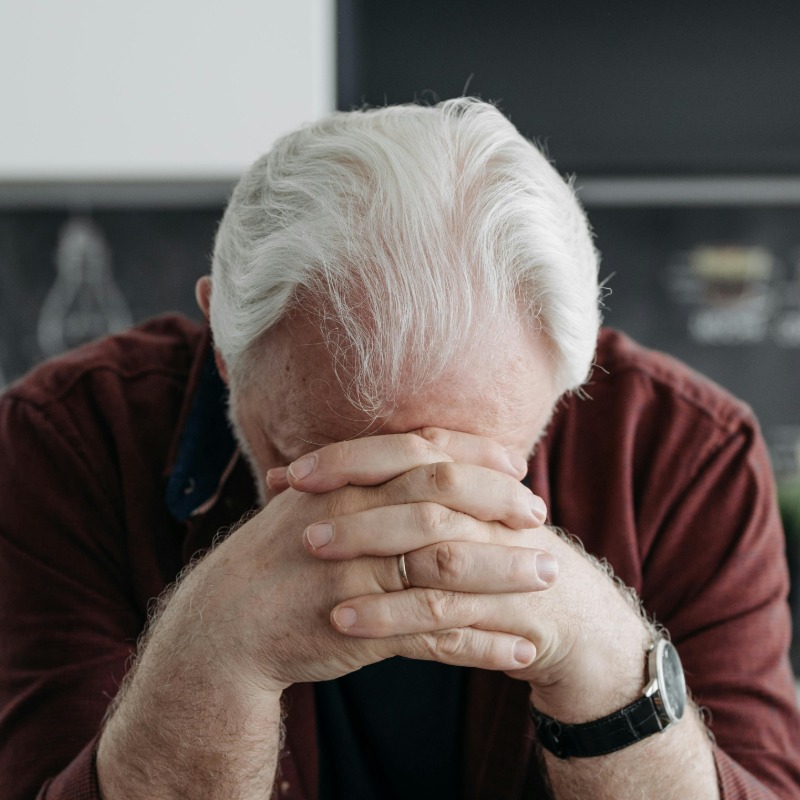 失智症前兆不只健忘？研究揭密和憂鬱症、慢性病、中風三者關聯