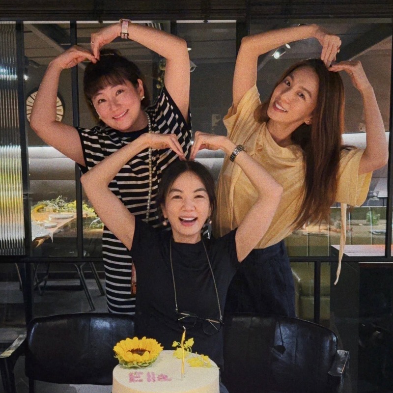 Ella 45歲生日S.H.E大合體！兒子一句話驚洩復出玄機？