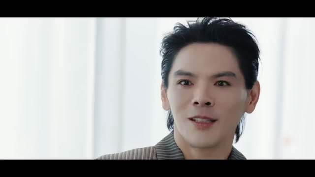 向佐公開坦承弟弟向佑「有<a href='https://cava.tw/search/tags/心理/' target='_blank'>心理</a>（疾）病」，護弟真情告白講到落淚。微博＠易立競丨言外之易