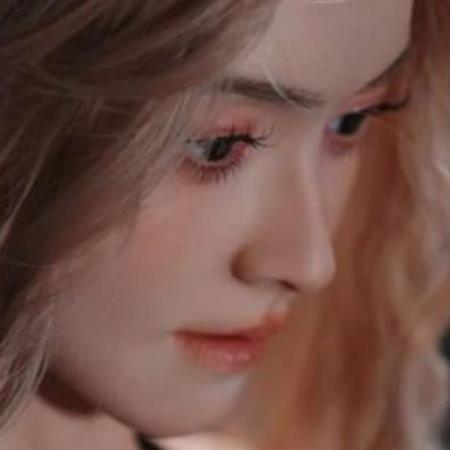 最像人的AI機器人來了！限成年人購買：會主動聊天、男女款售價一次看