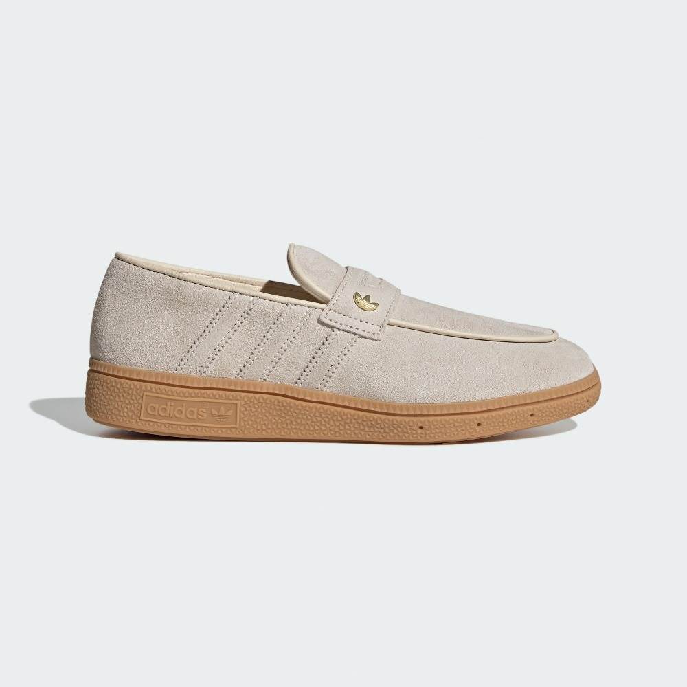 adidas HANDBALL SPEZIAL 樂福鞋，NT$3,890
圖片來源：adidas