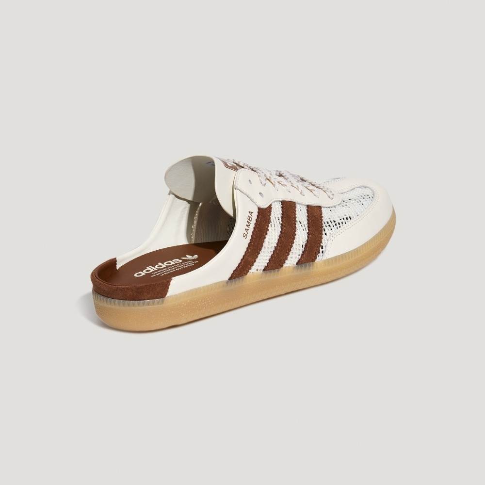 adidas Originals SAMBA OG穆勒鞋，NT$3,290
圖片來源：adidas