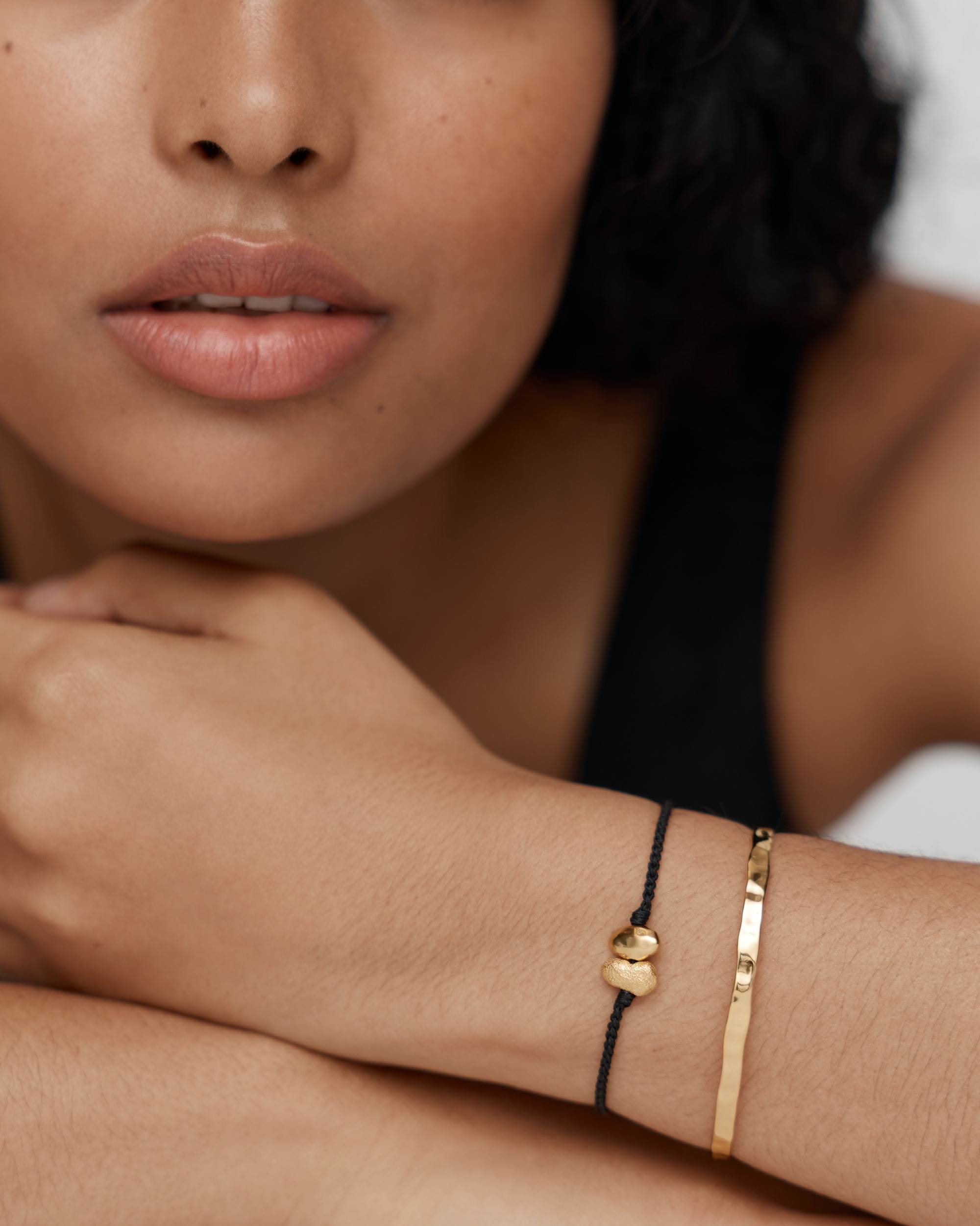 MV Siren™ Muse Slim Cuff，約NT$7,064 
圖片來源：Monica Vinader