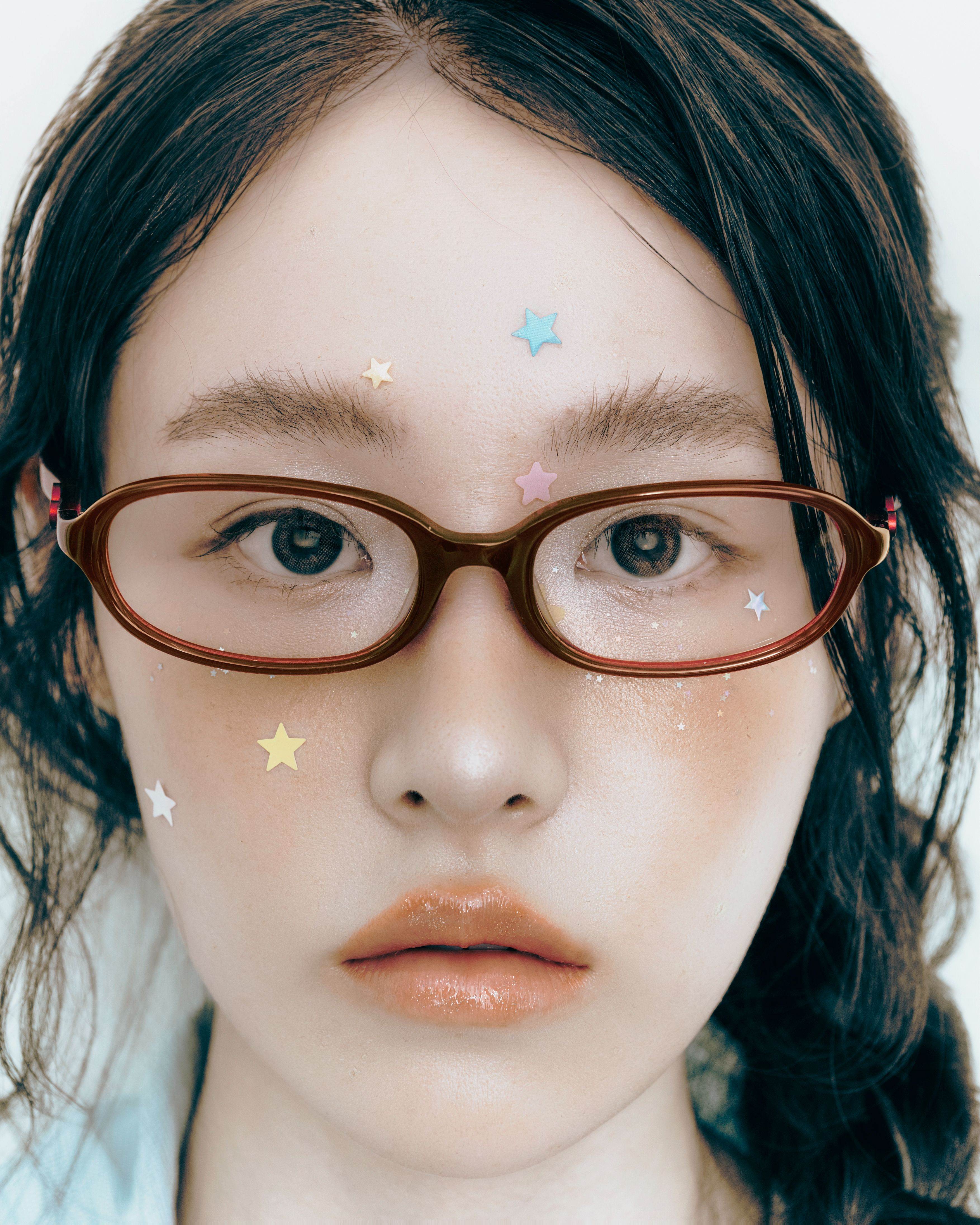 聯名HANDMADE 眼/墨鏡系列，NT$3,980
圖片來源：aeae